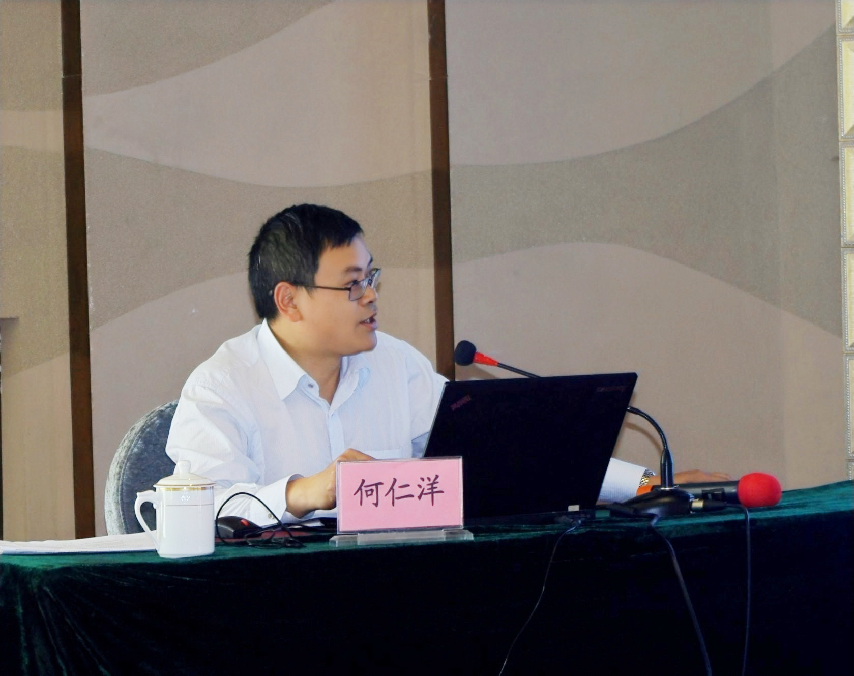 �����󣺌����ܵ����o(h��)���Ď��c(di��n)���h������