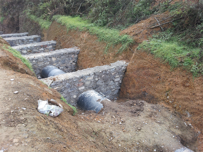 �͚�ܵ���ˮ��ʩ�����g����̽ӑ