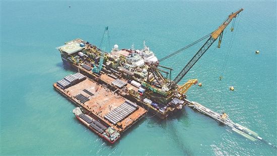 �ܵ����O(sh��)Ӌ(j��)Ժ�ƽ���H�(xi��ng)Ŀ���g(sh��)�y�}�o(j��)��(sh��)