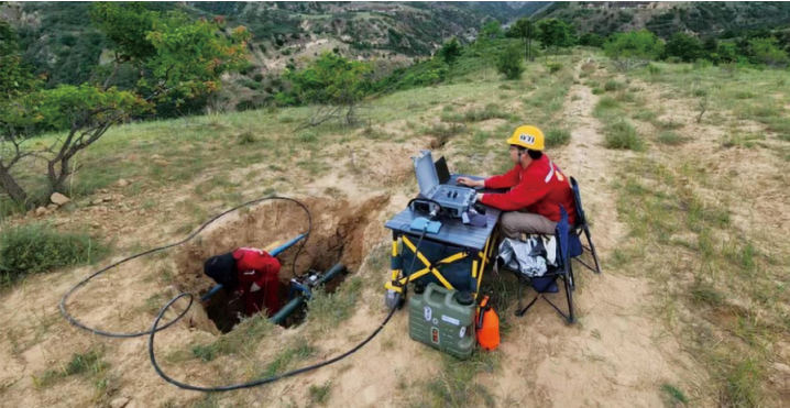 �ǽ��ٹܵ�΢���z�y���g(sh��)̽����(y��ng)��