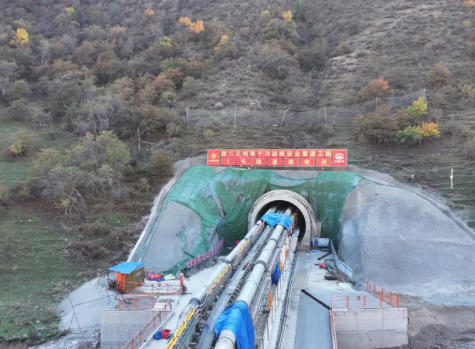 ����|ݔ���������ӜϹܵ���������TBM��Ӌ���M(j��n)���f��